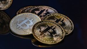 Bitcoin bounces off 2-year low with 5% rally even as traders remain cautious after FTX collapse