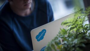 Buy Salesforce as cloud company goes down the 'Microsoft pathway,' Macquarie says
