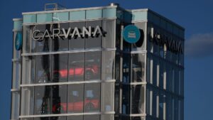 Carvana lays off 1,500 employees following stock free fall