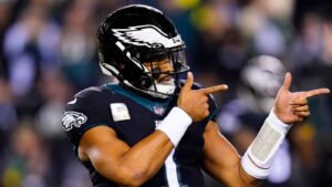 Green Bay Packers 33-40 Philadelphia Eagles: Jalen Hurts breaks Michael Vick's rushing record to lift Eagles past Packers