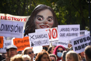 Photos: Massive rally in support of public health in Madrid