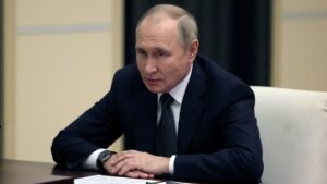 Putin endorses evacuation of parts of Ukraine's Kherson region