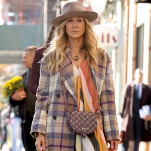 Sarah Jessica Parker Proves More Is More in New And Just Like That Fashion Look - E! Online
